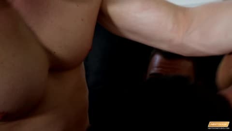 C’est trois hommes font du Gay Sex et éjaculent