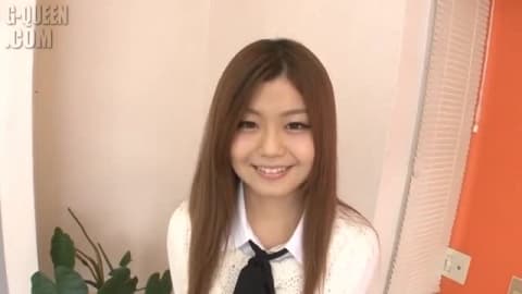 Des Teen X sucent des bites en plein cours