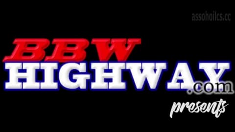 Carmen Yung, BBW aux courbes généreuses, soumise, se fait déchirer le cul