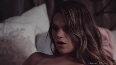 Athena Faris fait toujours ixxx porn tube