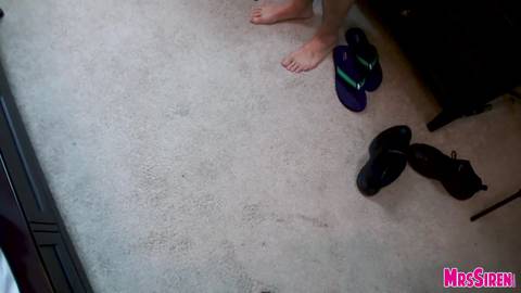 Dee Siren BBW dans un gangbang organisé par son mari