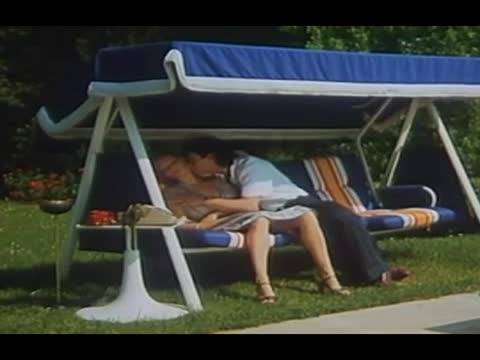 Cette Salope Française retro baise bien