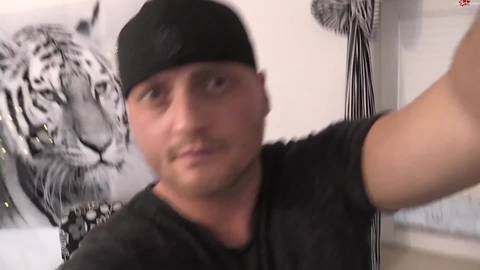 Sarah allemande amatrice baisée comme une chienne