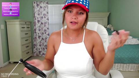 Une teen amateur porn avec webcam