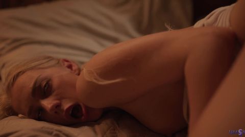 Baise lesbienne intense avec Leana Lovings et Braylin Bailey 