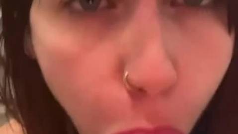 Carla Vyxx en solo sexe coqnu