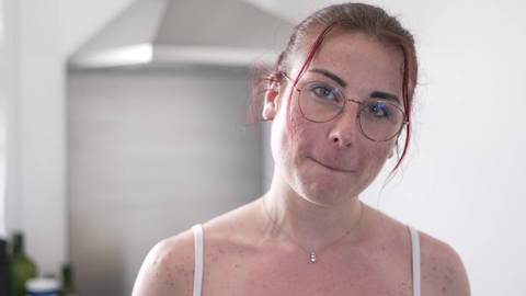 Porno milf francaise s’ouvre la chatte