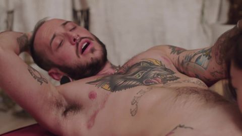 Kaya Lin, ballerine asiatique dans une danse sexuelle avec Viktor Belmont